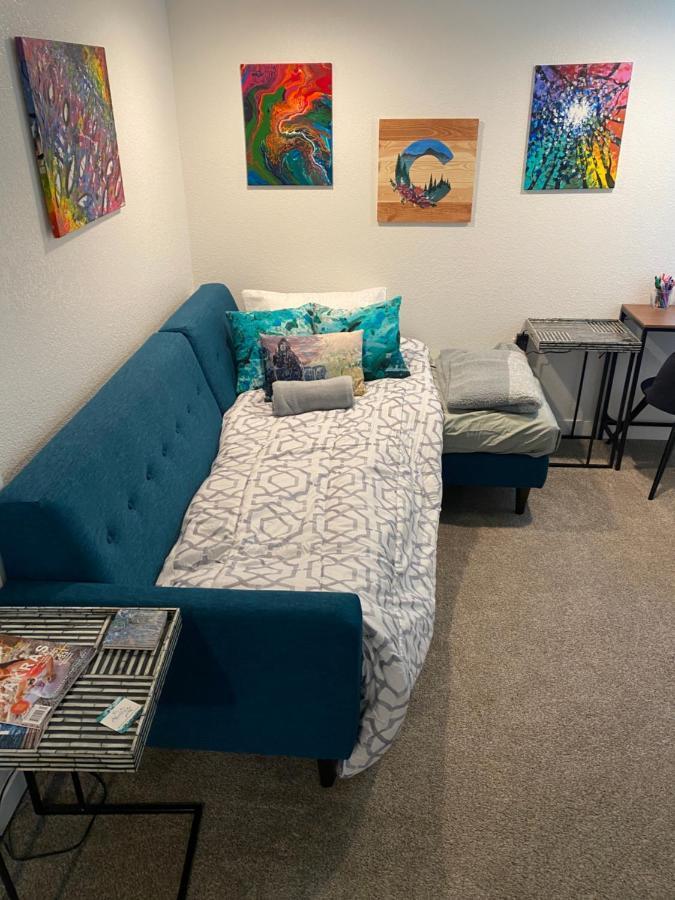 Artsy Platt Park Suite, Quick Mountain Access! * DEN