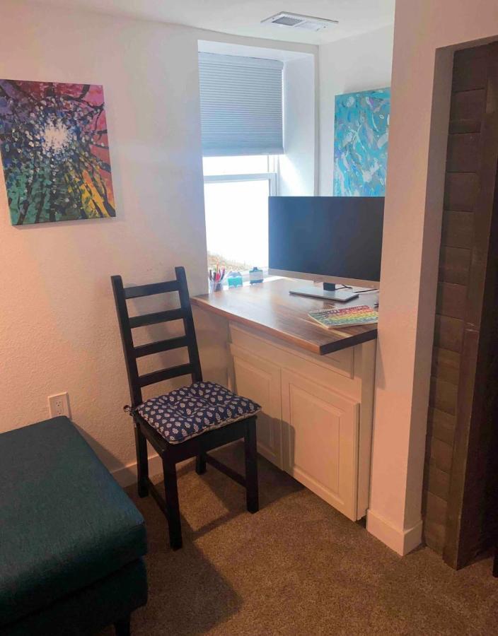 Artsy Platt Park Suite, Quick Mountain Access! * DEN